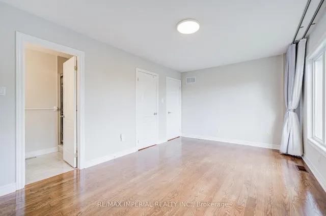 Additional image 41 of 206 Hollywood Ave