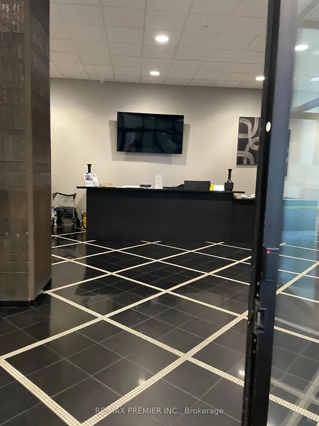 Additional image 2 of 2737 Keele St Unit 325