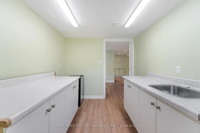 Additional image 40 of 6 Tapley Dr