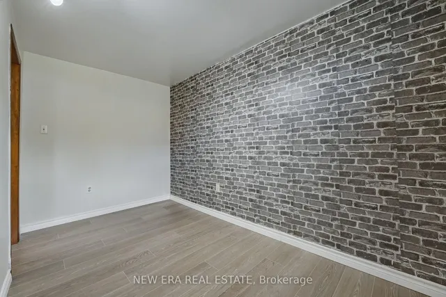 Additional image 29 of 3 Envoy Blvd