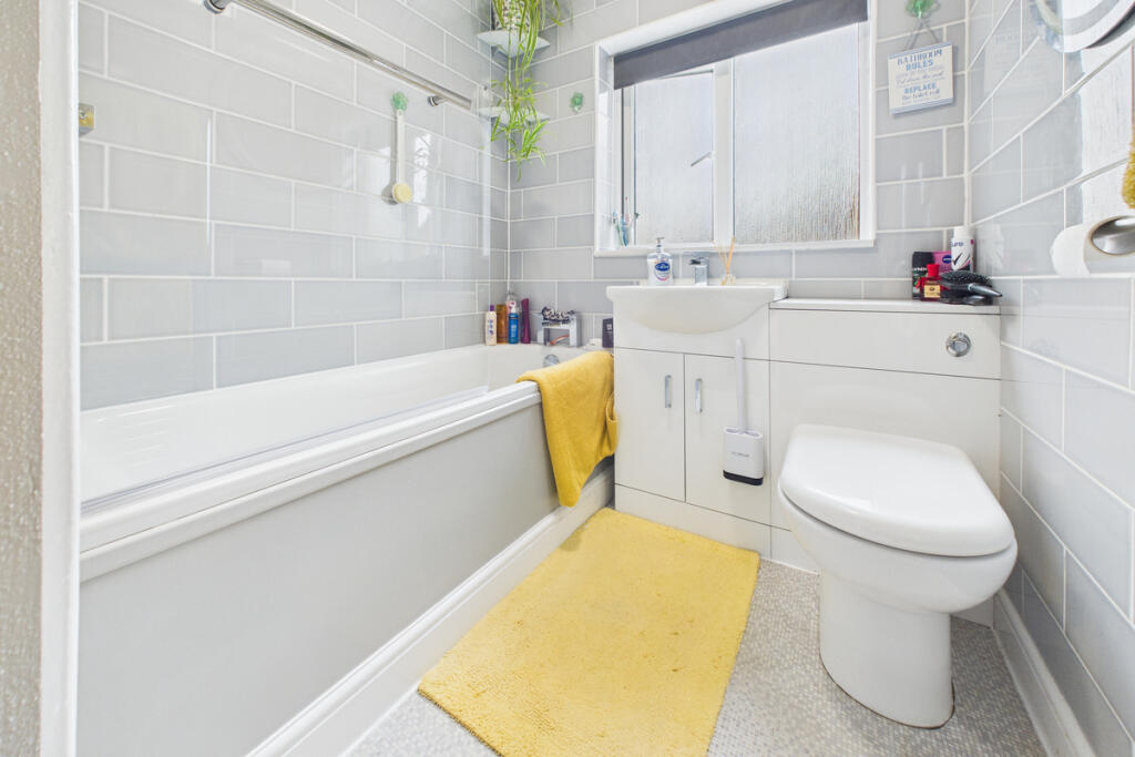 Additional image 7 of Cowper Road, Markyate, AL3