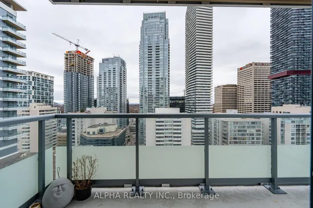 Additional image 21 of 50 Dunfield Ave Ave Unit 2017