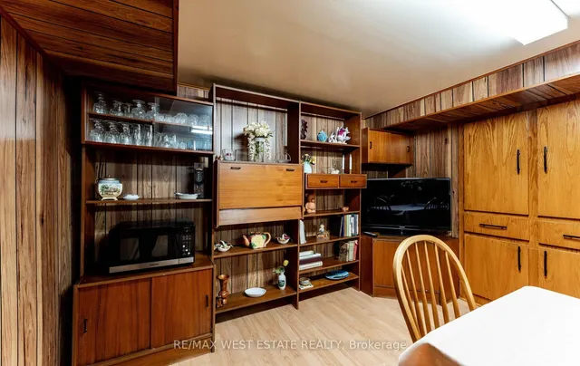 Additional image 34 of 1468 Wilson Ave