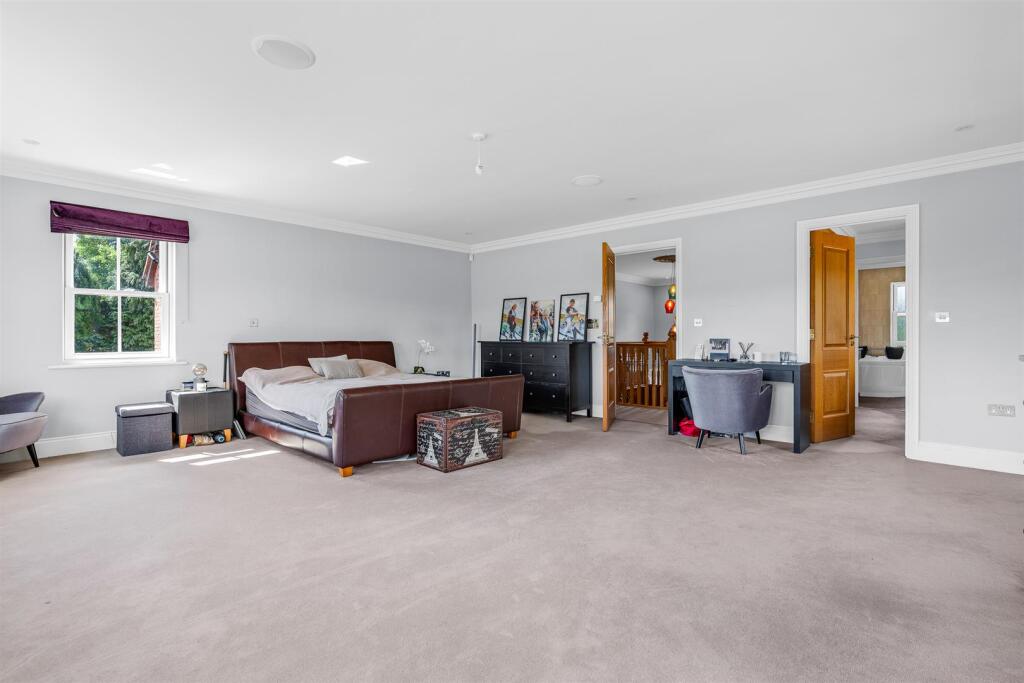 Additional image 11 of Pottersheath Road, Welwyn