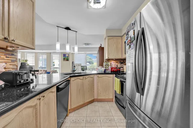 Additional image 11 of 935 Sheppard Ave Unit 206