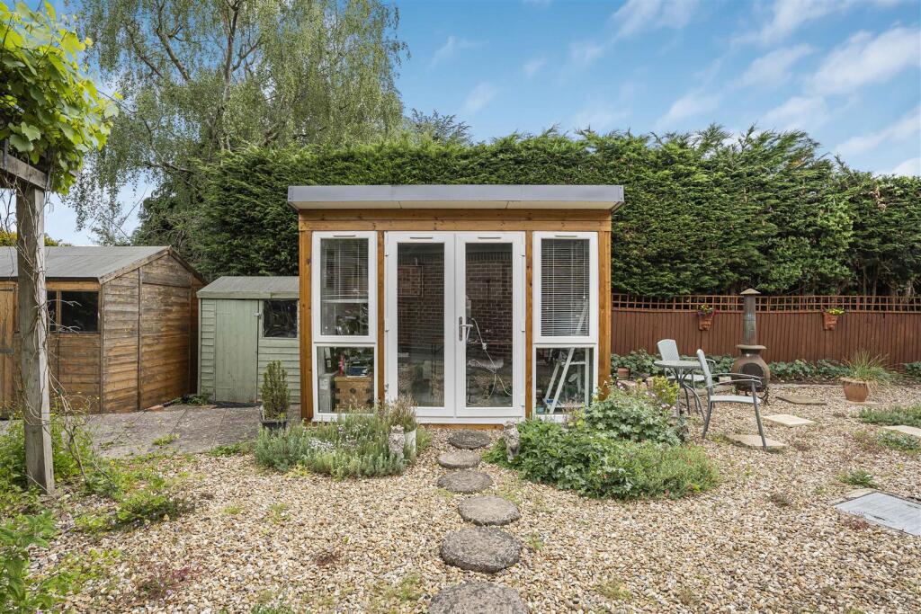 Additional image 21 of Leonards Close, Welwyn