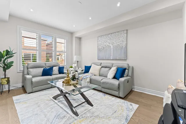 Additional image 11 of 19 Troyer St