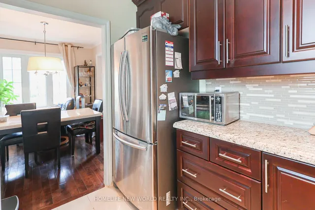 Additional image 44 of 34 Greylawn Cres