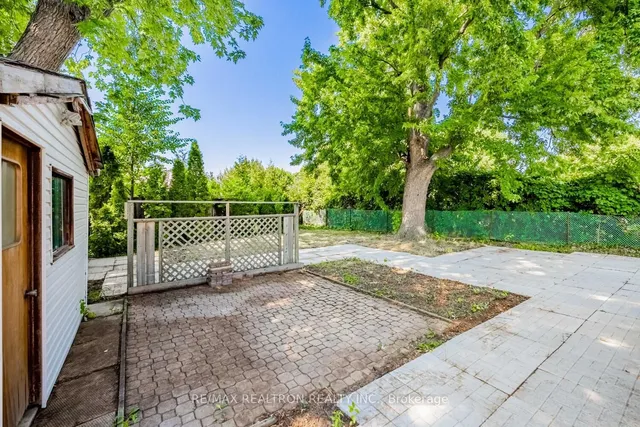 Additional image 37 of 79 Blanmora Dr