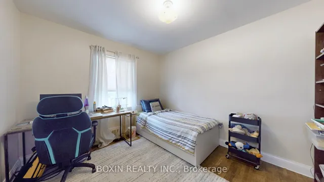 Additional image 15 of 17 Calvin Ave