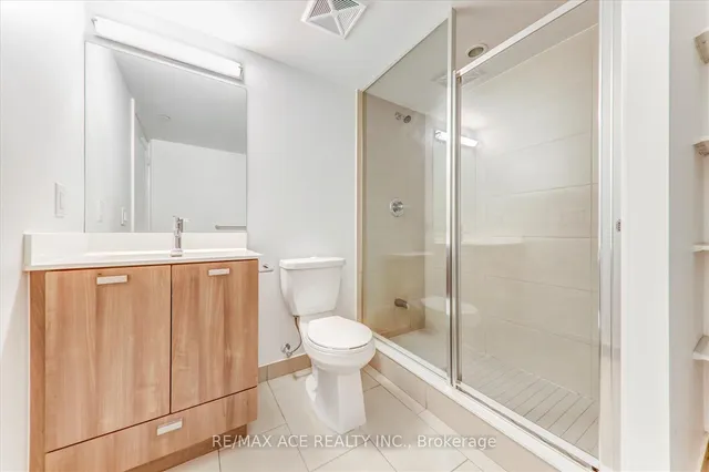 Additional image 8 of 275 Village Green Sq Unit 1323