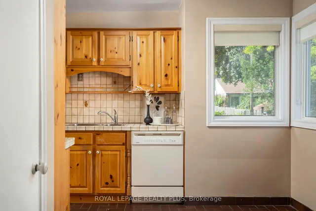 Additional image 16 of 1509 Kenneth Dr