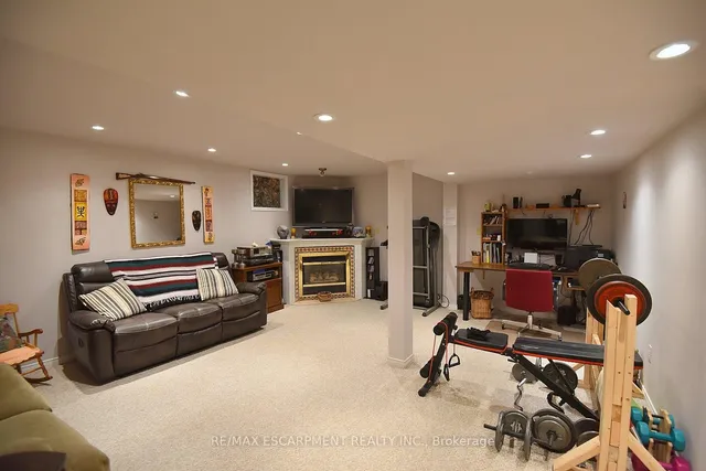 Additional image 35 of 11 Jacqueline Blvd