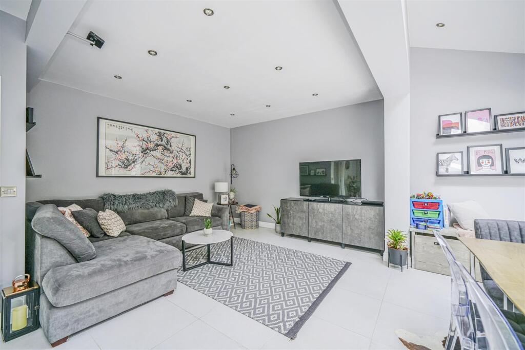 Additional image 12 of Harpenden Road, St. Albans