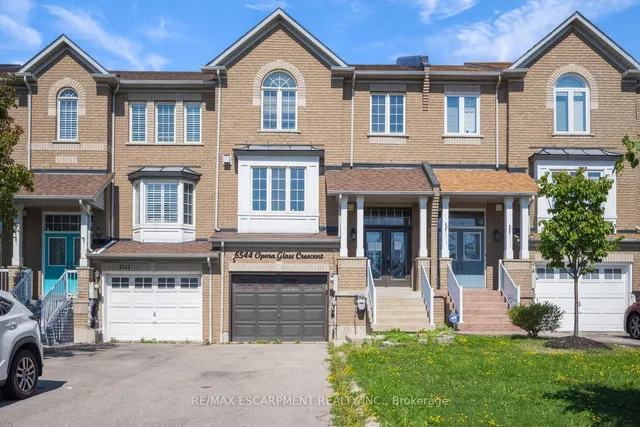 6544 Opera Glass Cres