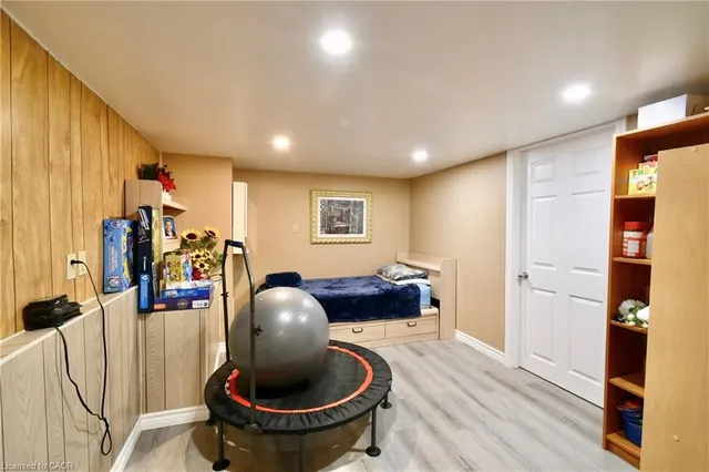 Additional image 27 of 40 Lyton Cres