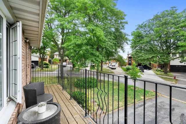 Additional image 47 of 1504 Kenilworth Cres