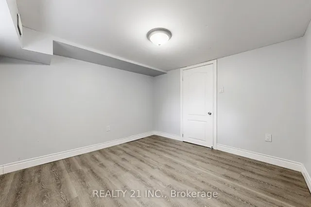 Additional image 23 of 125 S Woodrow Blvd