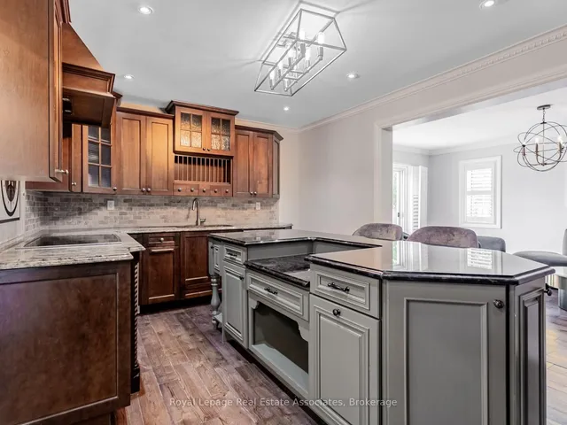 Additional image 5 of 35 Glenmanor Dr