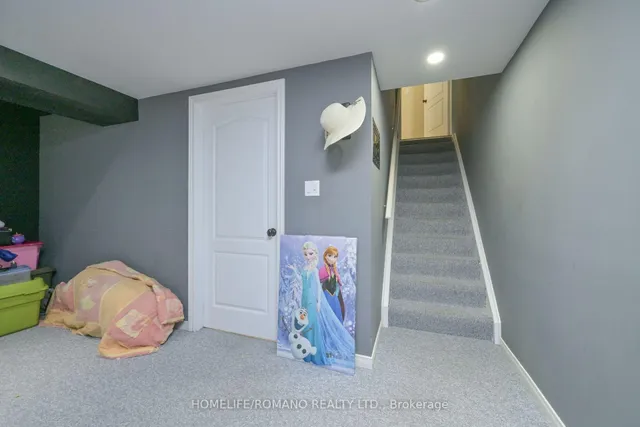 Additional image 20 of 132 Earth Star Tr