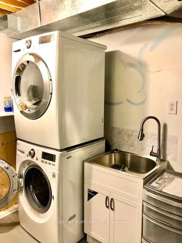 Additional image 14 of 32 Heathcliffe Sq