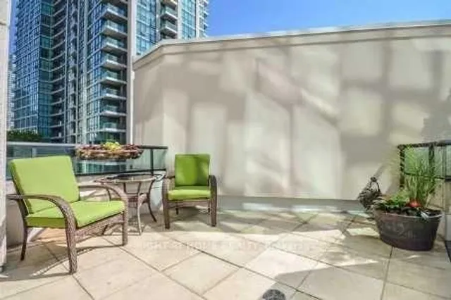 Additional image 5 of 12 Yonge St Unit 503