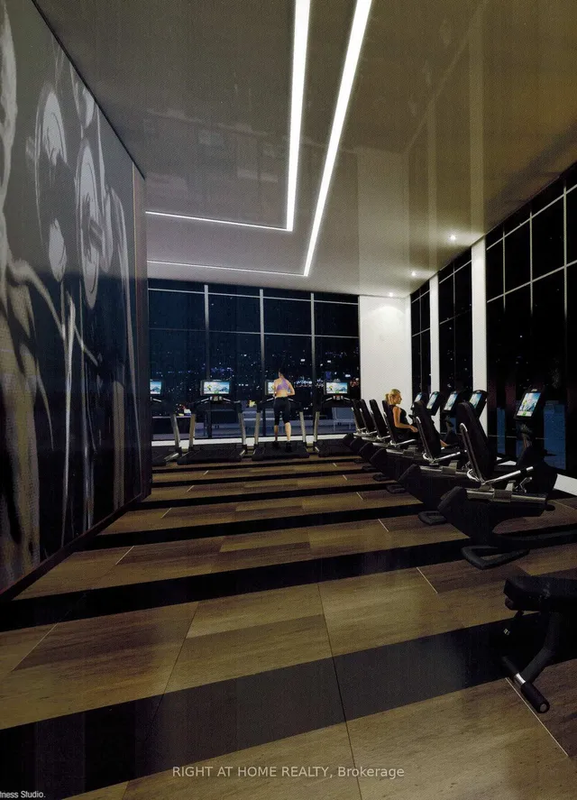 Additional image 37 of 330 Richmond St Unit 210