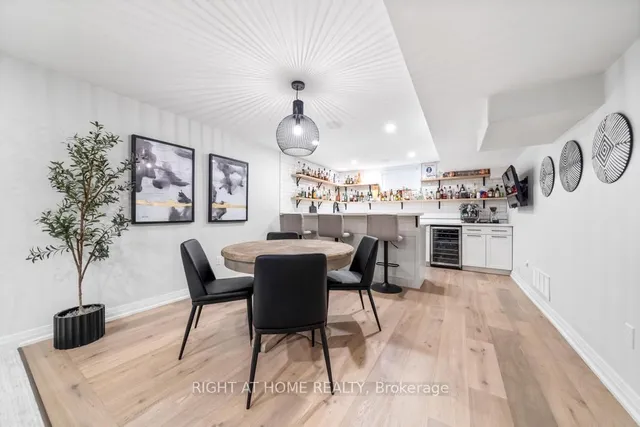 Additional image 38 of 89 Lloyminn Ave