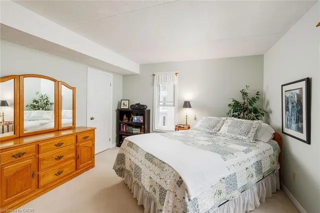 Additional image 18 of 2040 Cleaver Ave