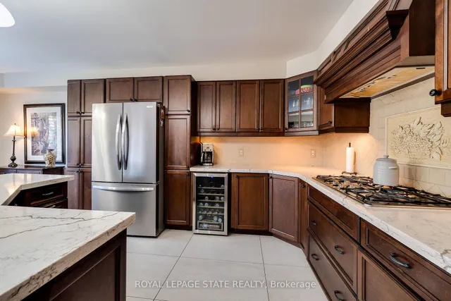 Additional image 11 of 274 Springvalley Cres