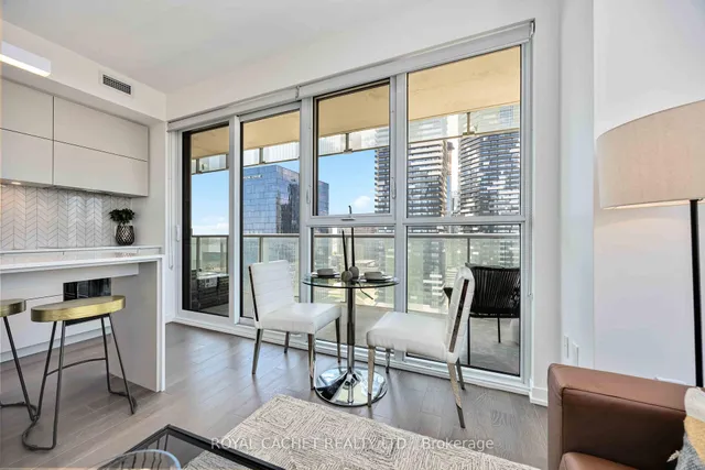 Additional image 21 of 15 Lower Jarvis St Unit 2110