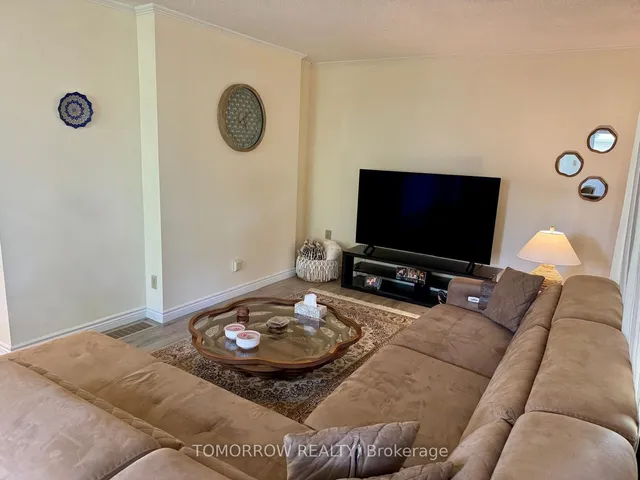 Additional image 10 of 23 Resolution Cres