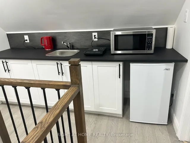 Additional image 27 of 18 Huntley St