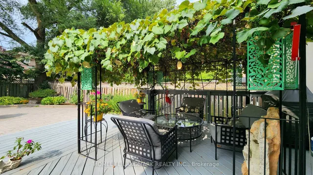 Additional image 11 of 122 Norton Ave