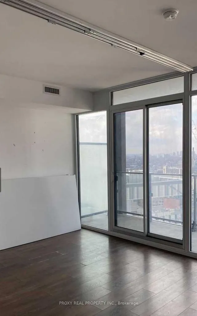 Additional image 4 of 125 Peter St Unit 2404