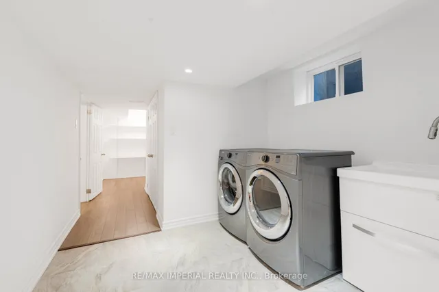 Additional image 44 of 263 Upper Highland Cres