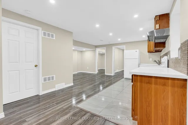Additional image 37 of 61 Dunley Cres