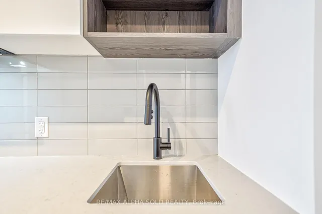 Additional image 8 of 5 Defries St Unit 1005