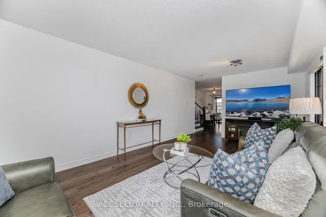 Additional image 11 of 323 Pettigrew Tr