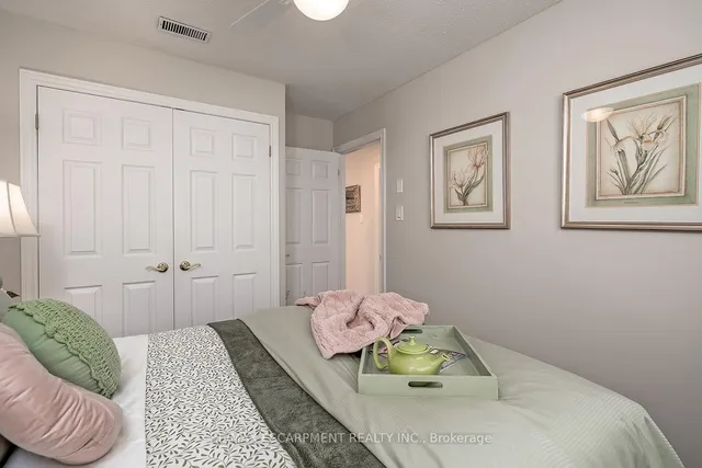 Additional image 26 of 1580 Kern's Rd Unit 5