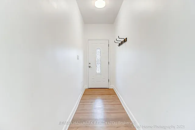 Additional image 4 of 18 Conway Ave