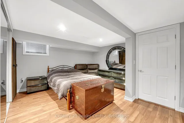 Additional image 33 of 3233 Monica Dr