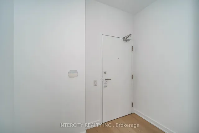 Additional image 12 of 29 Singer Crt Unit 3002