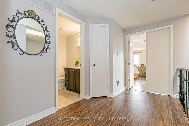 Additional image 29 of 14 Carl Cres