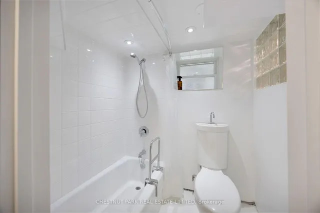 Additional image 32 of 83 Merrill Ave