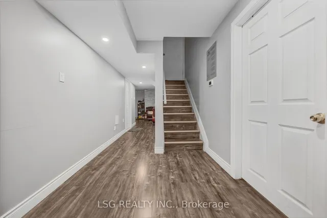 Additional image 33 of 54 Richgrove Dr