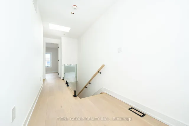 Additional image 12 of 68 Harris Ave