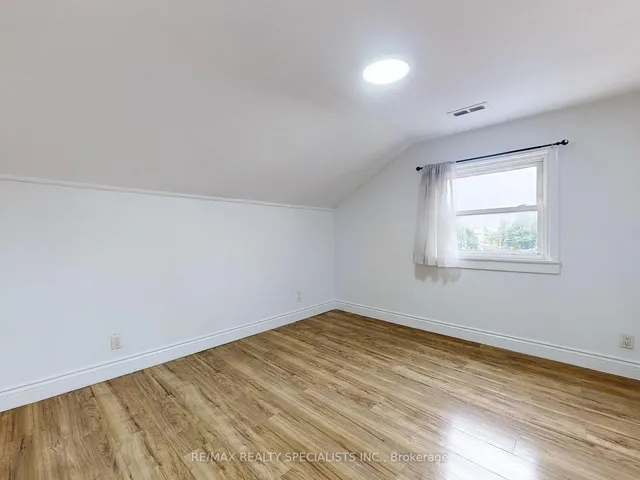 Additional image 19 of 18 Mary St