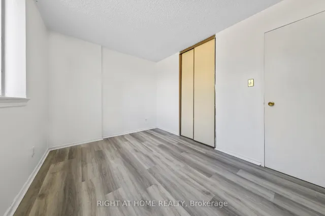 Additional image 20 of 1665 Victoria Park Ave Unit 206