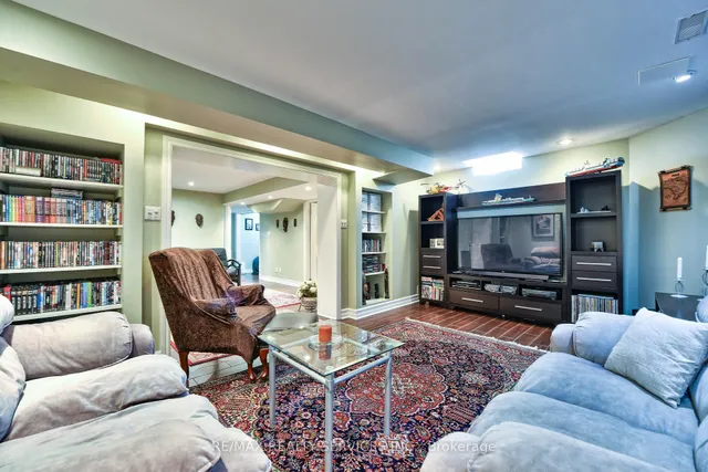 Additional image 41 of 1 Daisy Crt